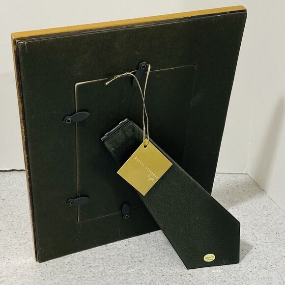 Photo Frame by Marcel Sherman 4"x6" Bamboo in Gold Standing Tabletop Display - Picture 5 of 7